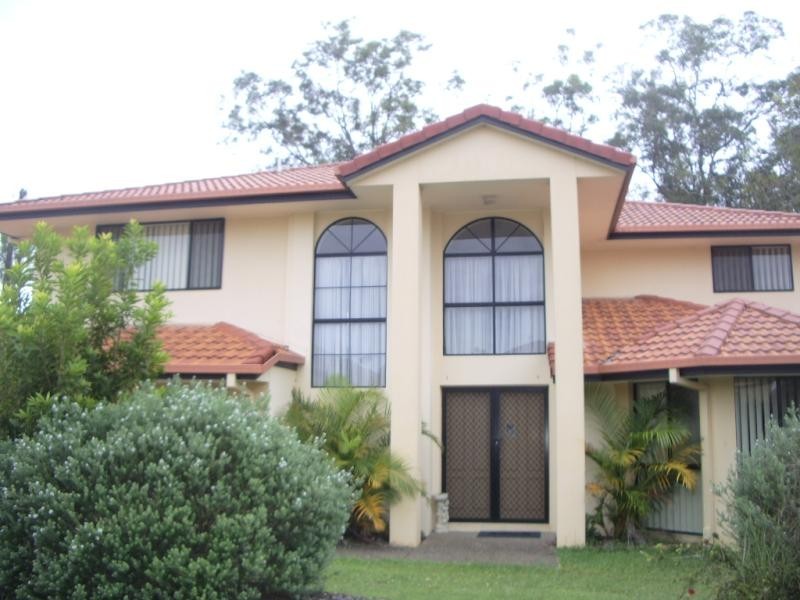 50 Tanzen Drive, Arundel QLD 4214