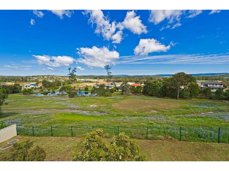 76 Christina Ryan Way, Arundel QLD 4214