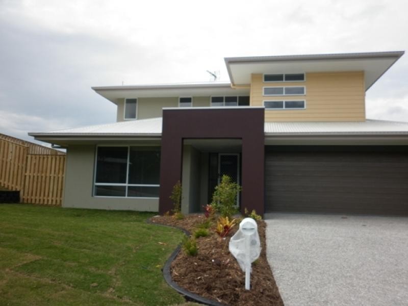 7 Harriet Lane, Oxenford QLD 4210