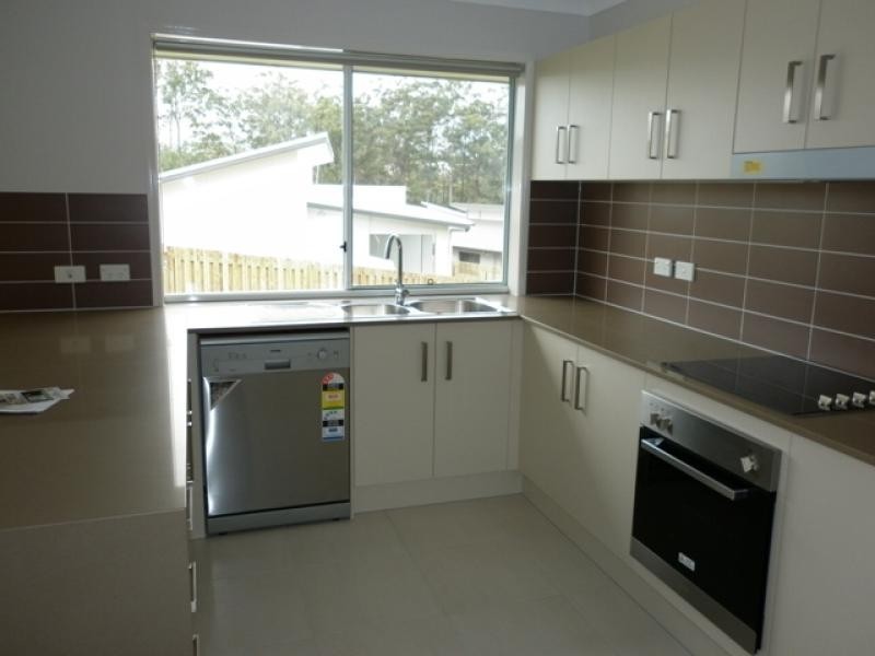 7 Harriet Lane, Oxenford QLD 4210