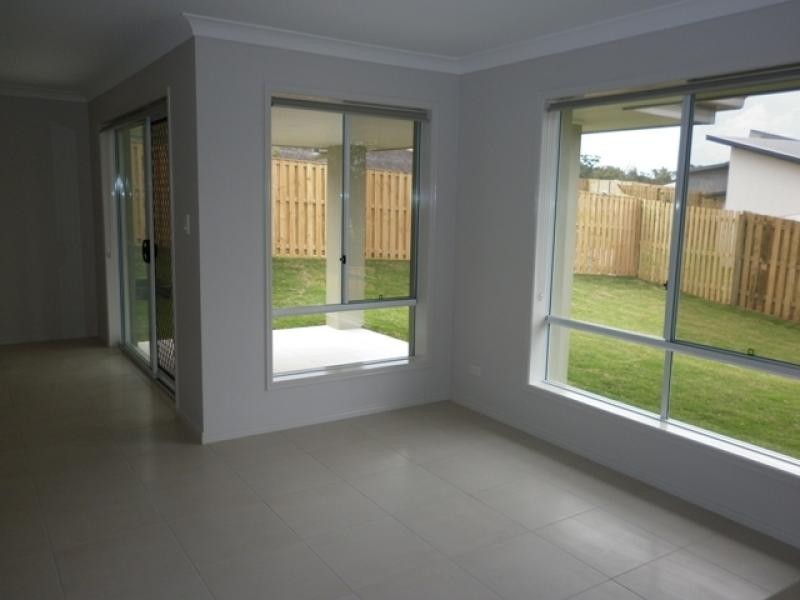 7 Harriet Lane, Oxenford QLD 4210