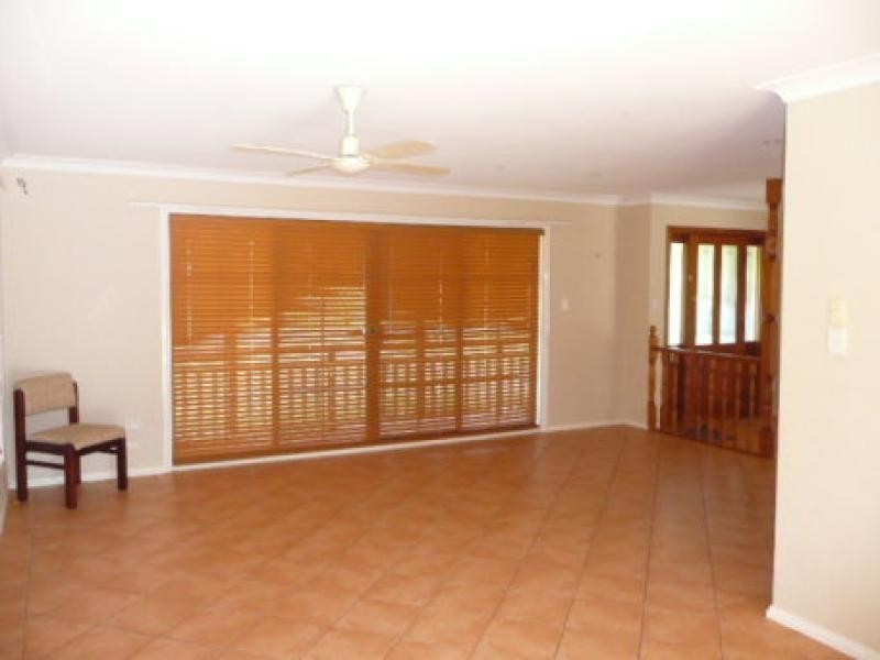 1 DERWENT AVENUE, Helensvale QLD 4212