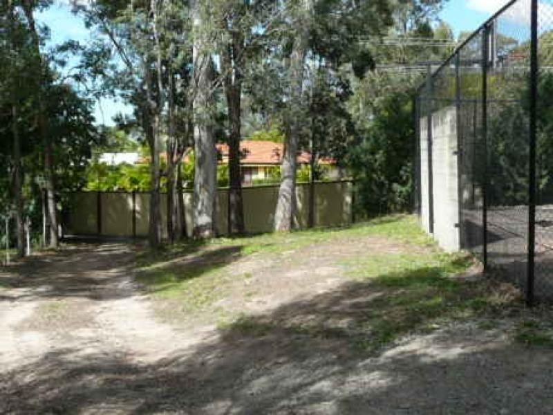 1 DERWENT AVENUE, Helensvale QLD 4212