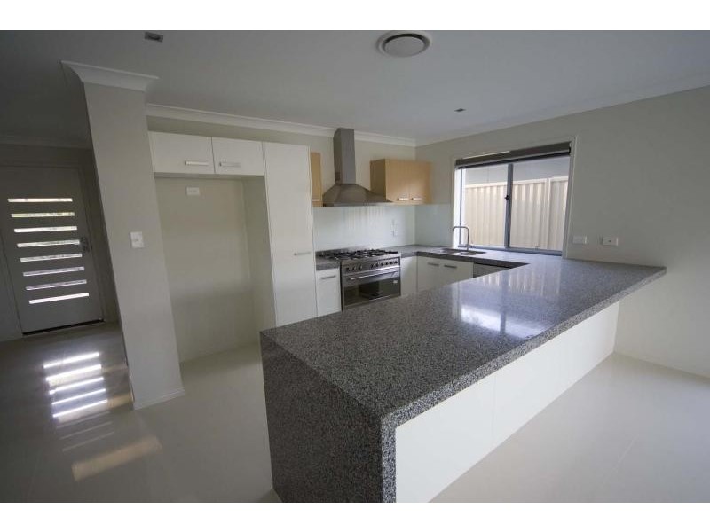 9 Chromata Lane, Coomera QLD 4209