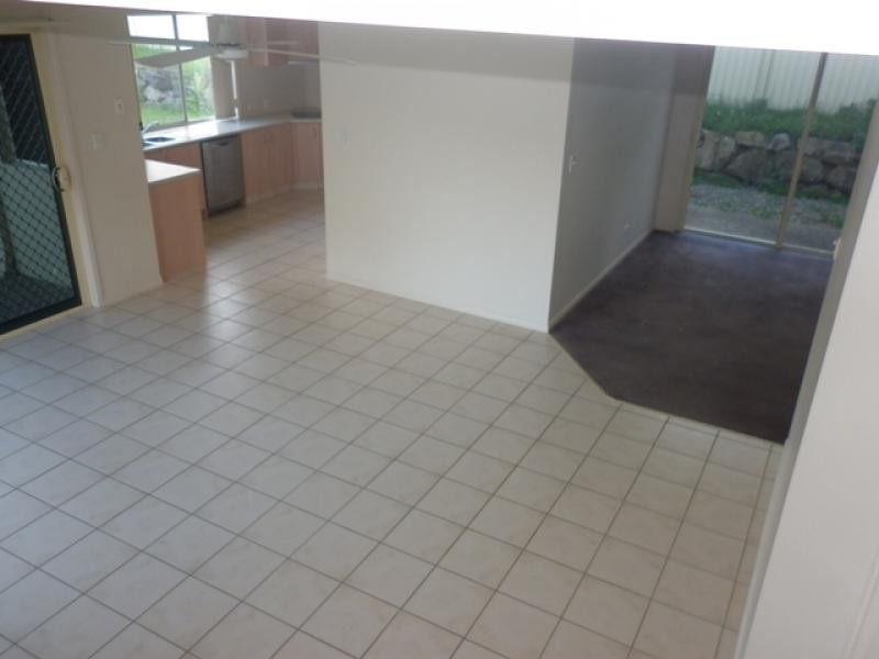 10 Rumbold Crt, Upper Coomera QLD 4209