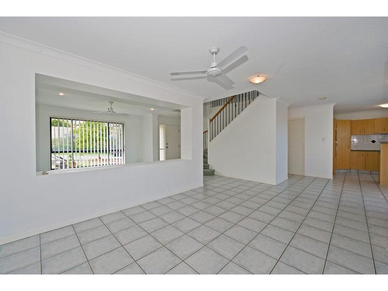 76 Christina Ryan Way, Arundel QLD 4214