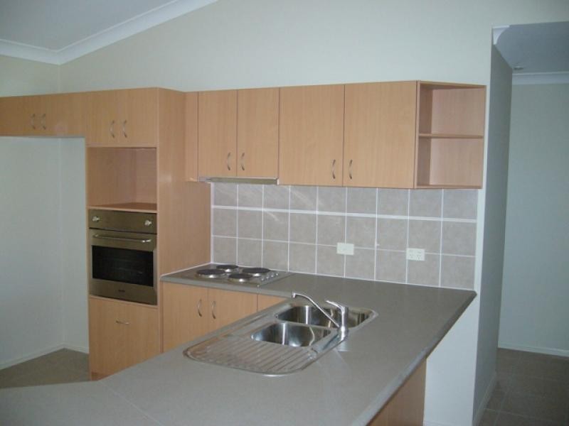 12 MacDonald Ave, Upper Coomera QLD 4209