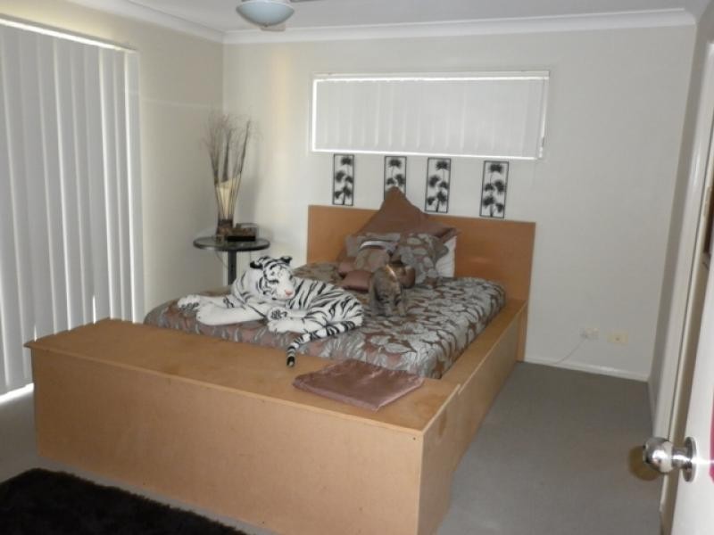 12 MacDonald Ave, Upper Coomera QLD 4209