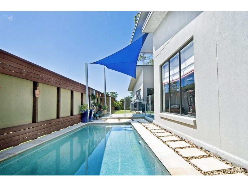 17 PEREGRINE CRESCENT, Coomera QLD 4209