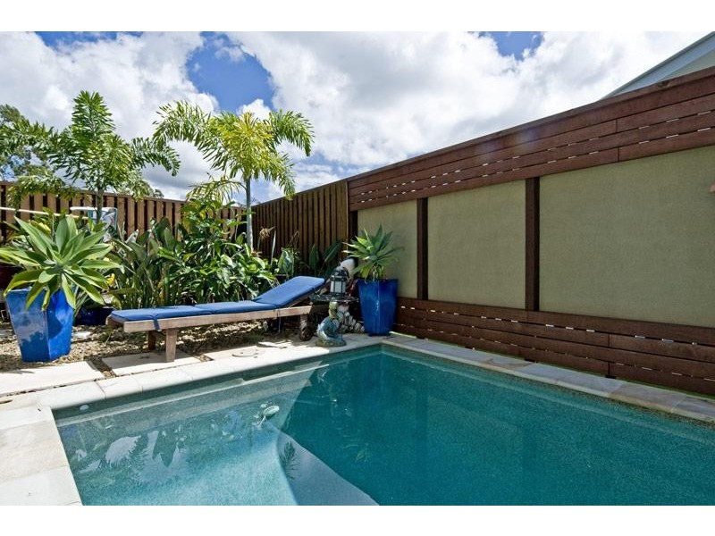 17 PEREGRINE CRESCENT, Coomera QLD 4209