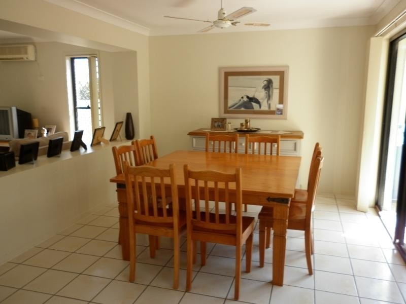 17 Respall Way, Arundel QLD 4214