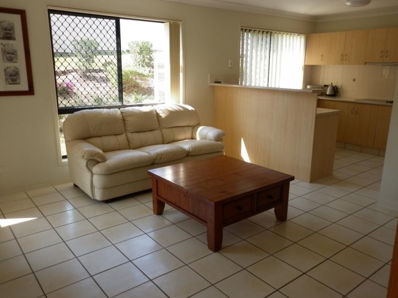 17 Respall Way, Arundel QLD 4214