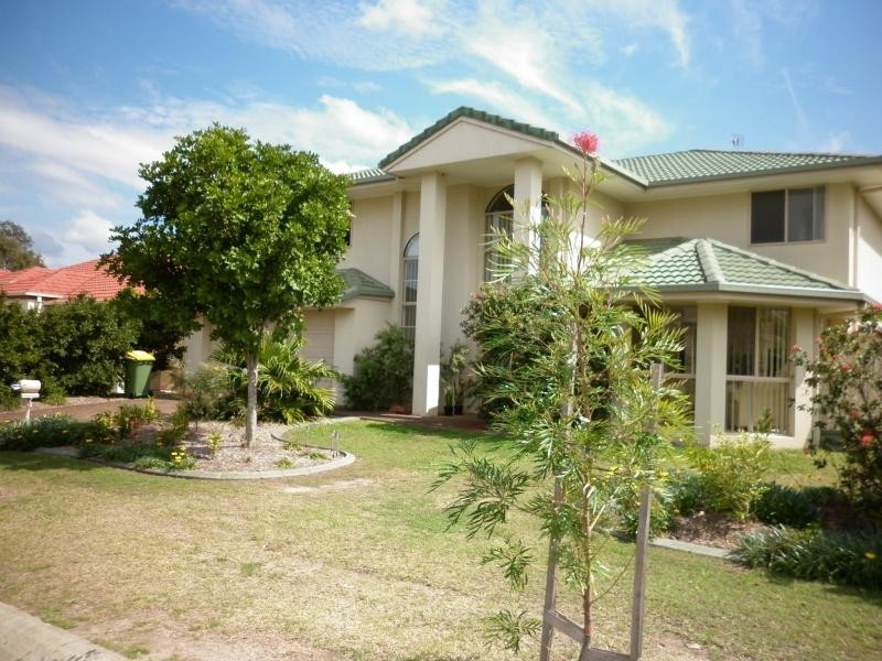 36 Tanzen Drive, Arundel QLD 4214