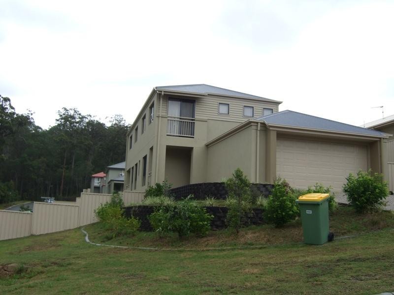 13 Saltwater Boulevard, Oxenford QLD 4210
