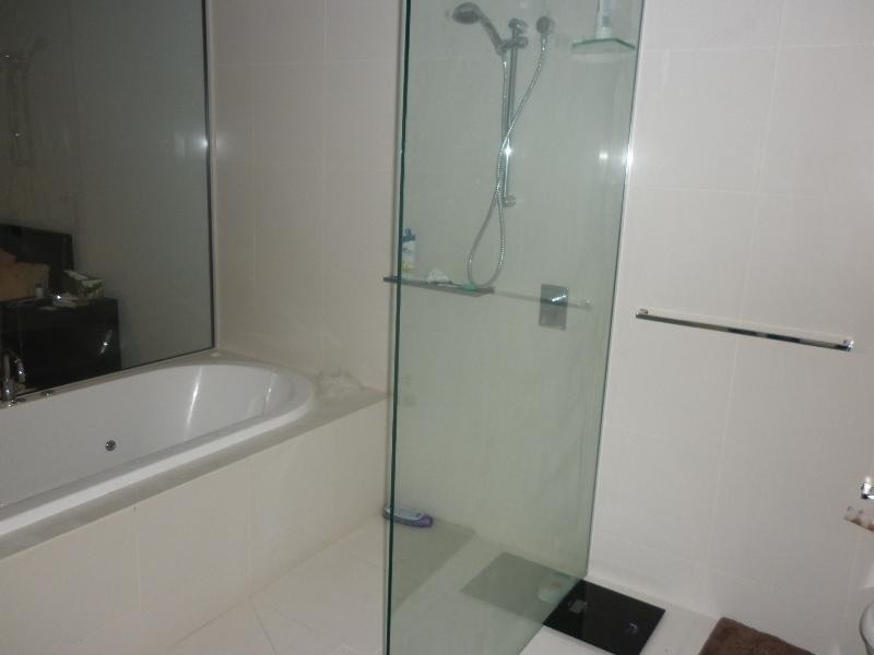 Unit 1051/ CIRCLE ON CAVILL, Surfers Paradise QLD 4217