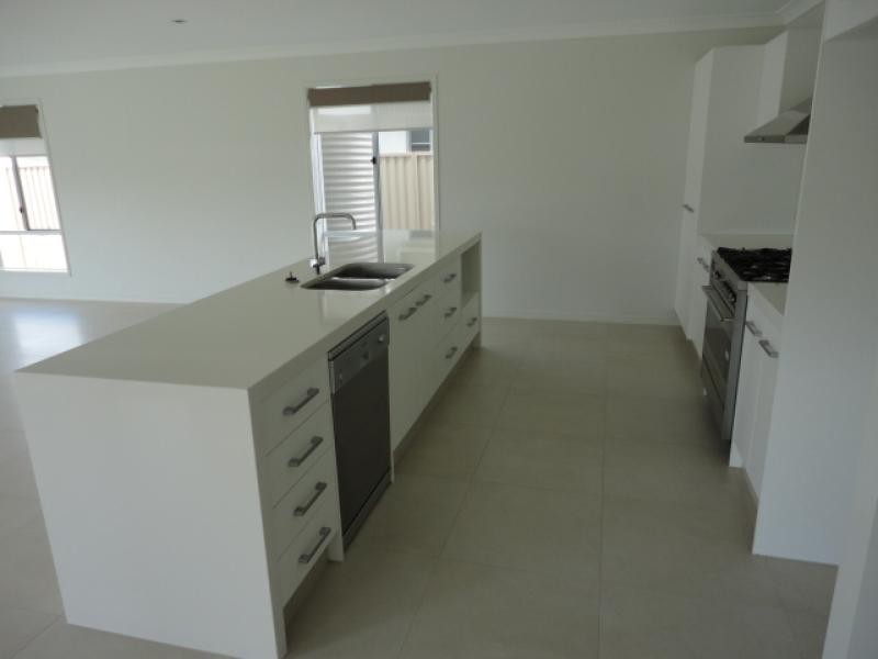 7 Chromata Lane, Coomera QLD 4209