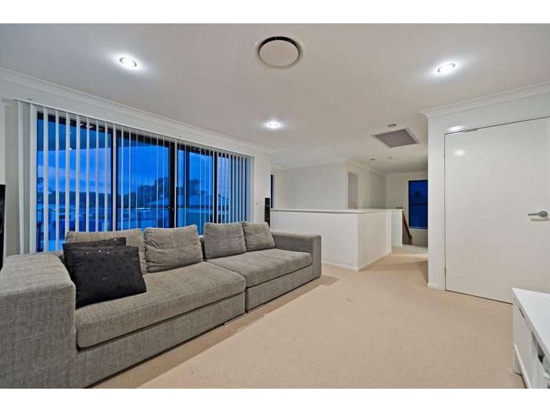 45 TallTrees Circuit, Wakerley QLD 4154