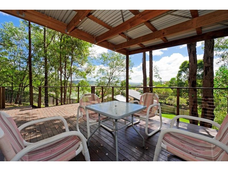 9 York Court, Pacific Pines QLD 4211