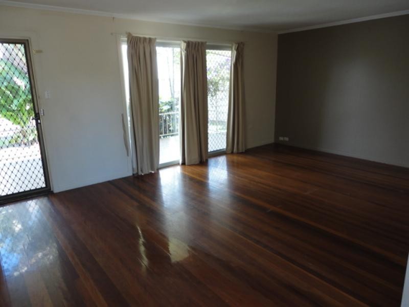 1 Fiona Street, Biggera Waters QLD 4216