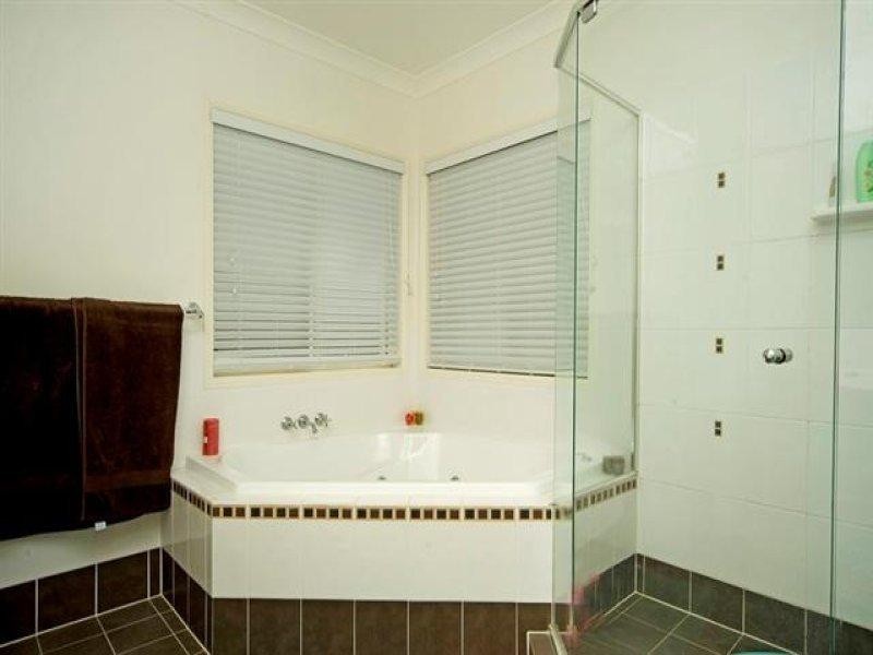 30 PATHFINDER ROAD, Coomera QLD 4209