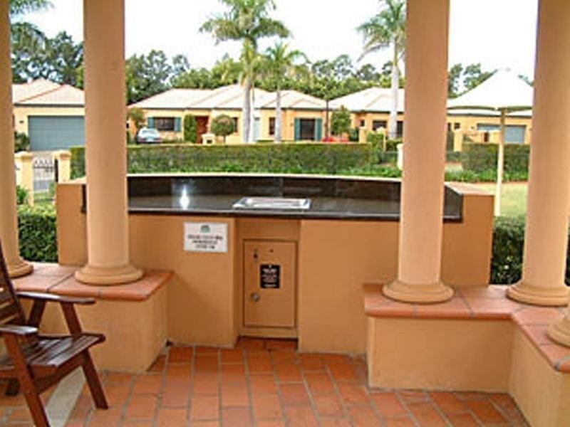 3267 PALLADIAN DRIVE, Hope Island QLD 4212