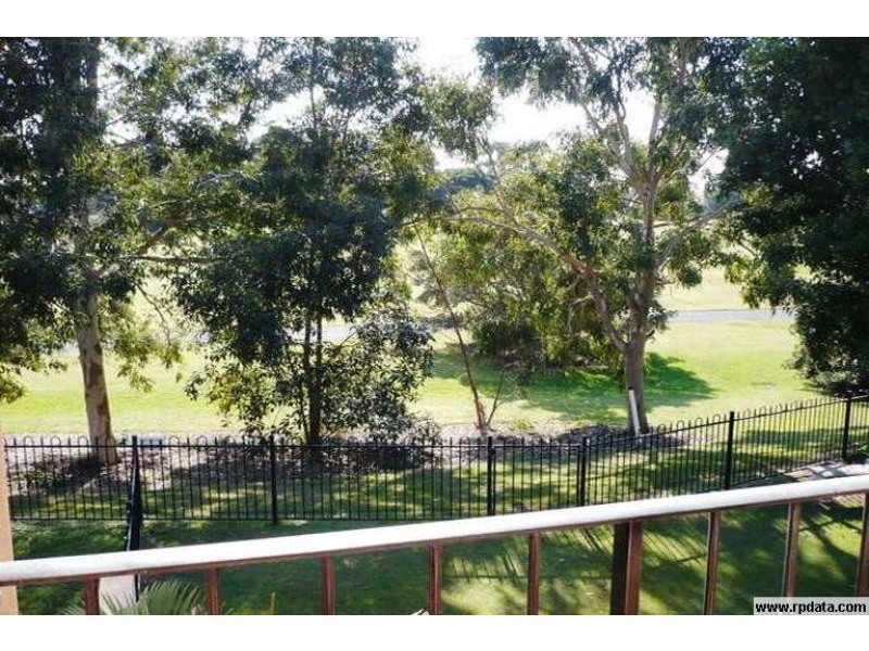 3267 PALLADIAN DRIVE, Hope Island QLD 4212