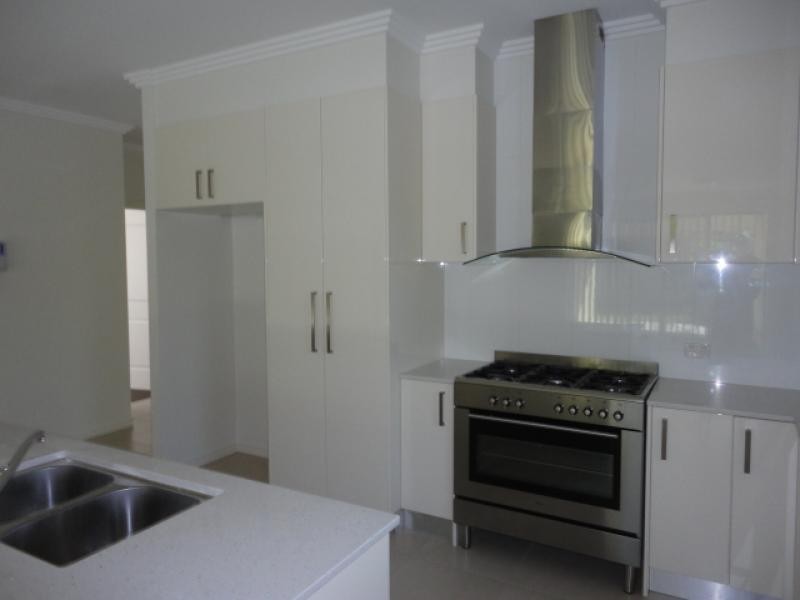 36 PATHFINDER ROAD, Coomera QLD 4209