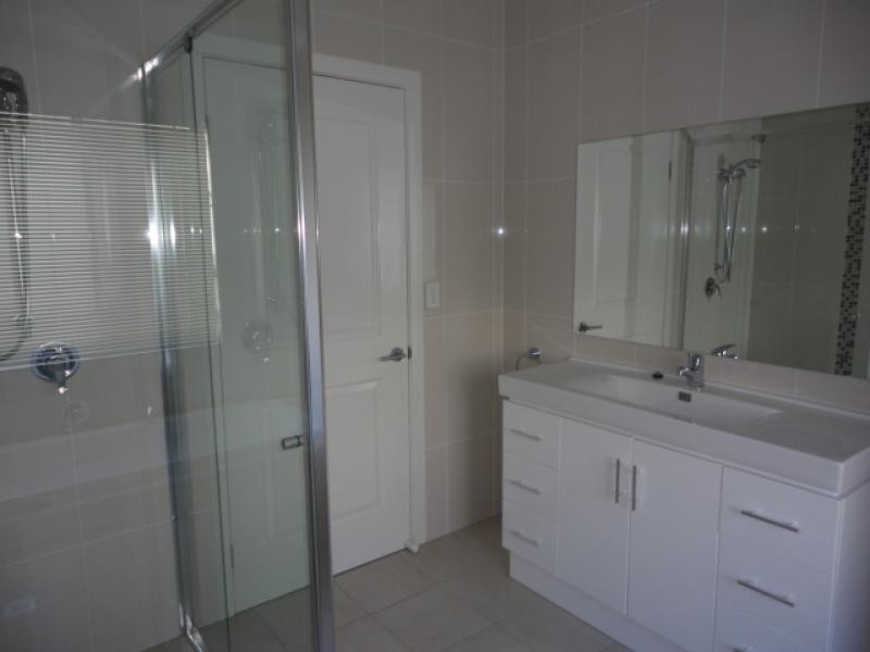 36 PATHFINDER ROAD, Coomera QLD 4209
