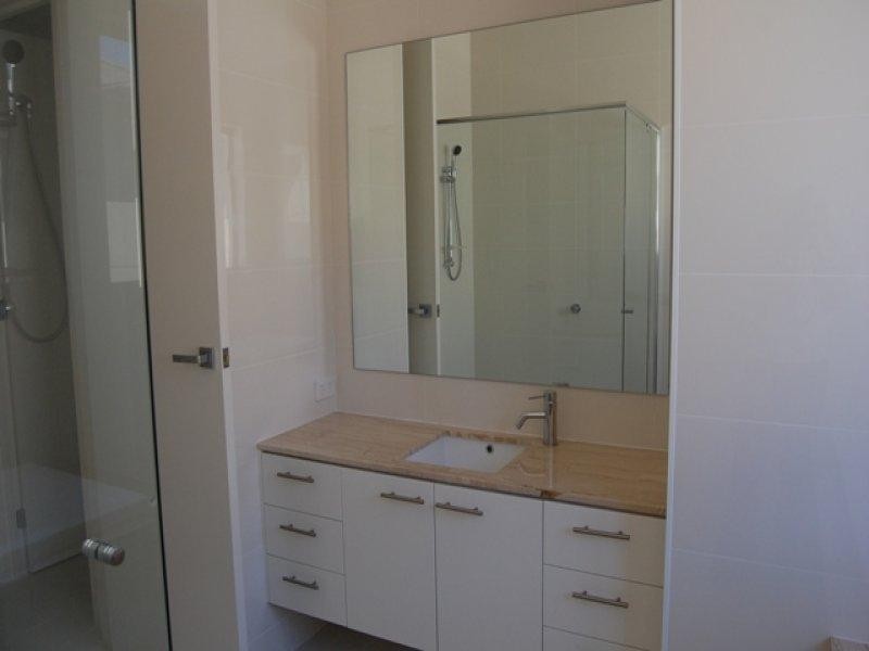 9130 PETER SENIOR DRIVE, Hope Island QLD 4212