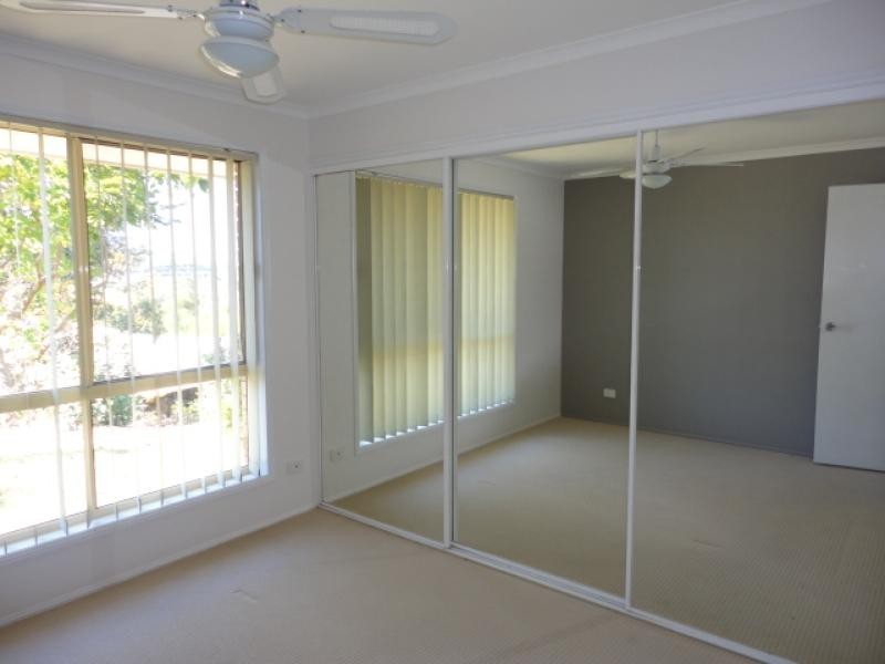 44 BROADWAY DRIVE, Oxenford QLD 4210