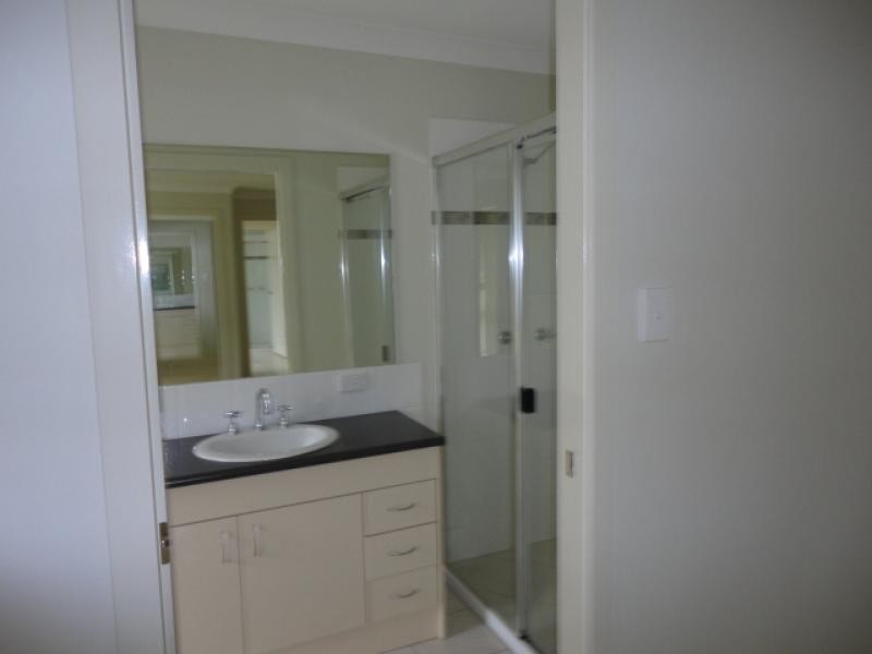 4 CRYSTAL PLACE, Upper Coomera QLD 4209