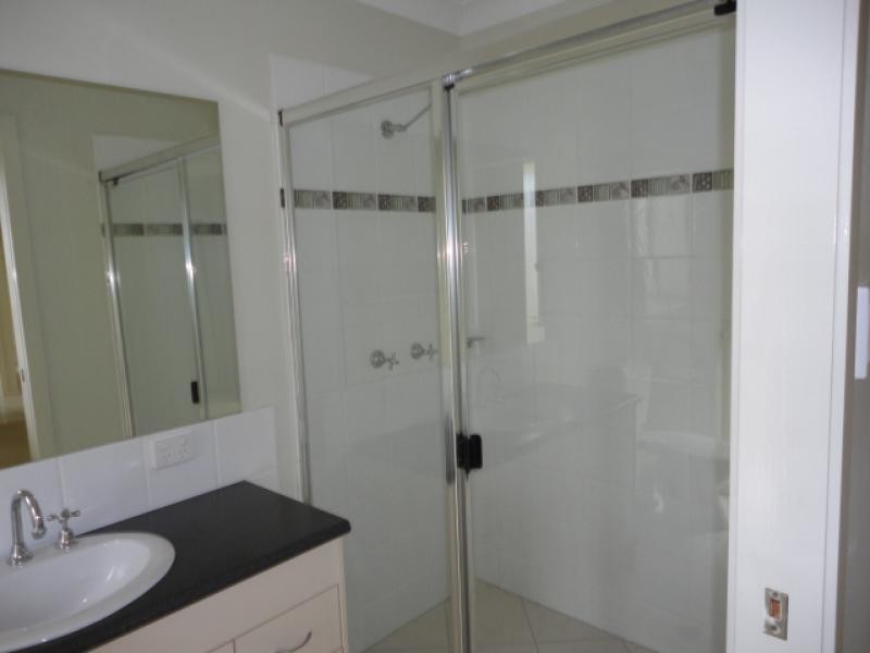 4 CRYSTAL PLACE, Upper Coomera QLD 4209