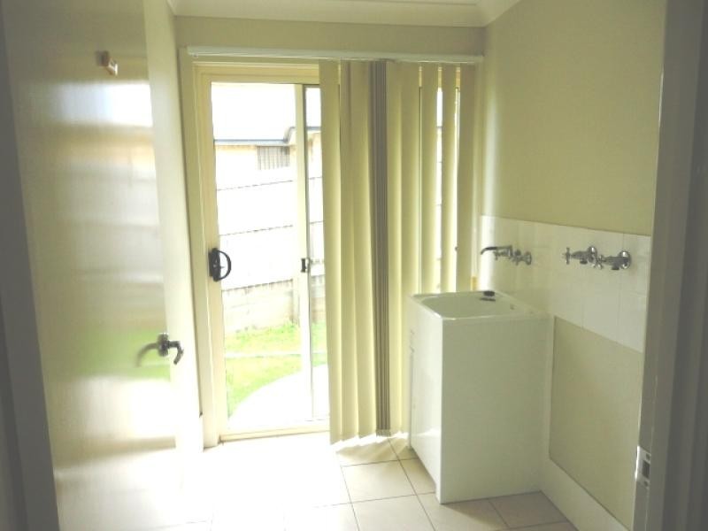 4 CRYSTAL PLACE, Upper Coomera QLD 4209