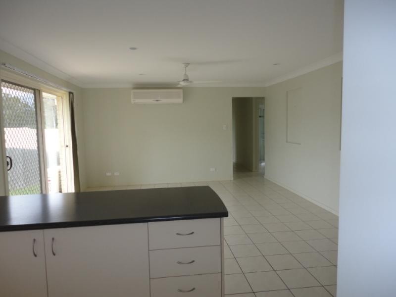 4 CRYSTAL PLACE, Upper Coomera QLD 4209