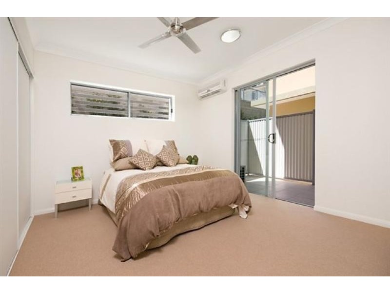 1 Hinterland Drive, Mudgeeraba QLD 4213