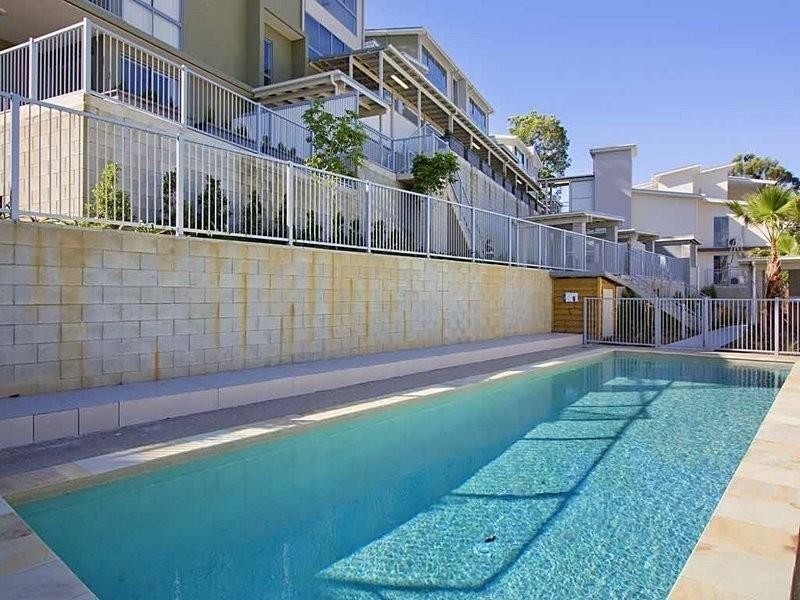 1 Hinterland Drive, Mudgeeraba QLD 4213