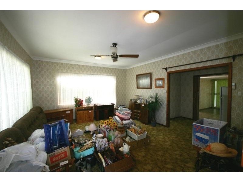 10 Ninth Street, Warragamba NSW 2752