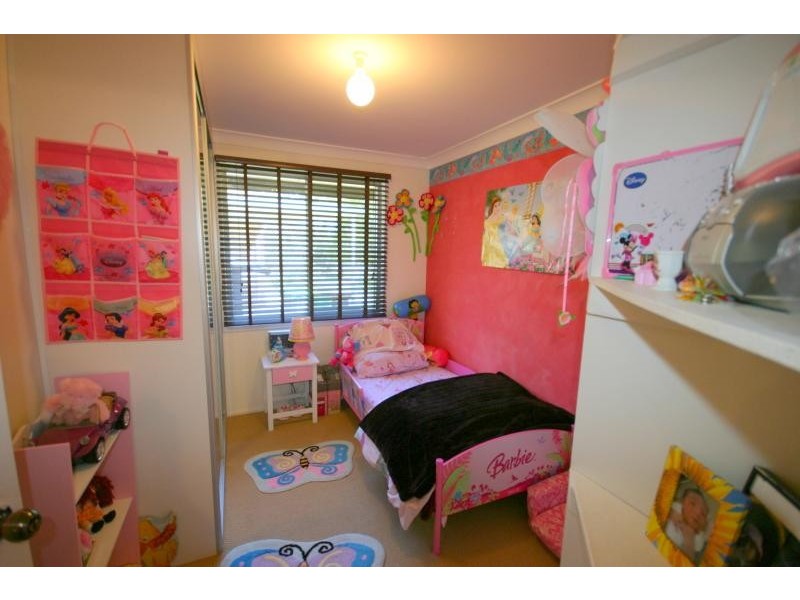 16 Antonia Crescent, Cranebrook NSW 2749