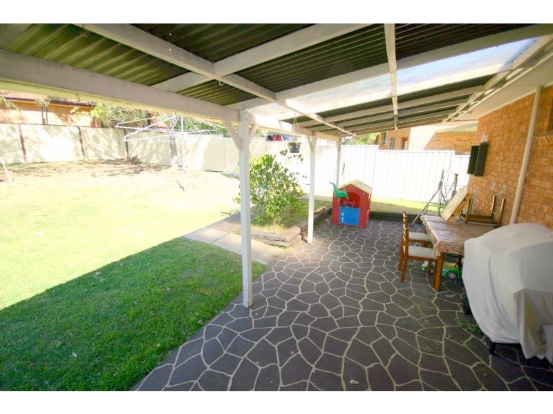 16 Antonia Crescent, Cranebrook NSW 2749