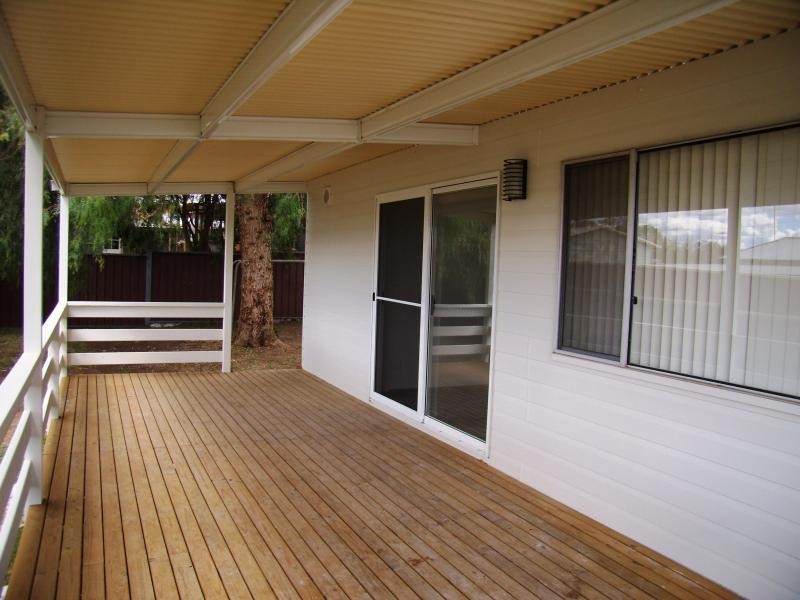 6 Tenth Street, Warragamba NSW 2752