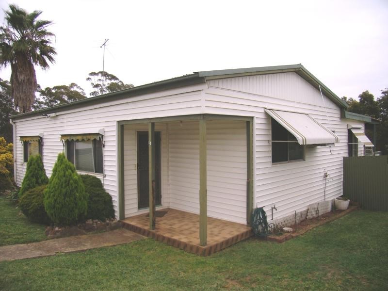 13 Ninth Street, Warragamba NSW 2752