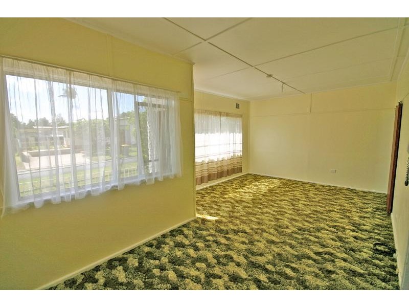 19 Third Street, Warragamba NSW 2752