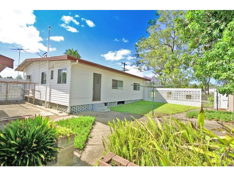 19 Third Street, Warragamba NSW 2752
