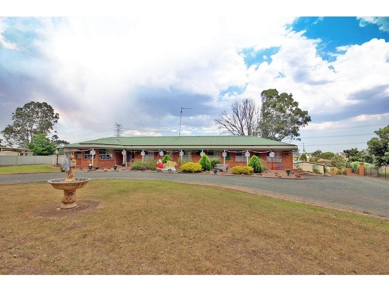 240 Luddenham Road, Luddenham NSW 2745