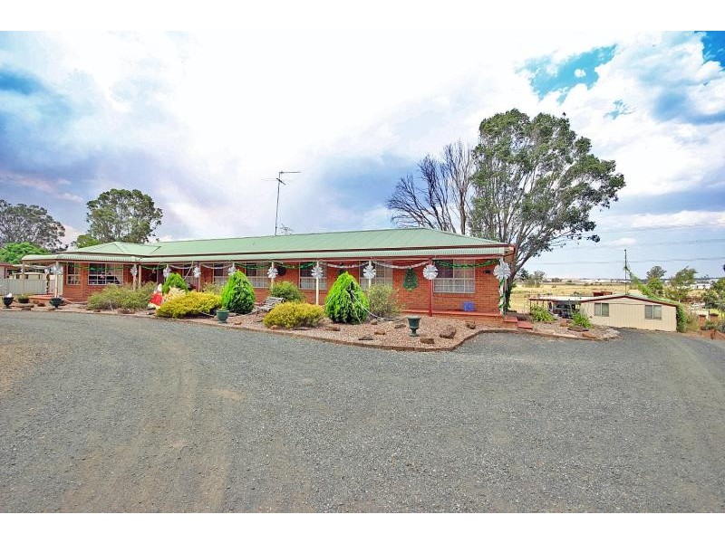 240 Luddenham Road, Orchard Hills NSW 2748