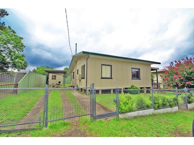 45 Third Street, Warragamba NSW 2752