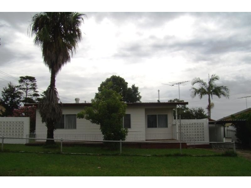 19 Third Street, Warragamba NSW 2752