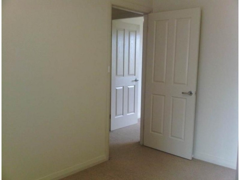 8 Jason Avenue, South Penrith NSW 2750