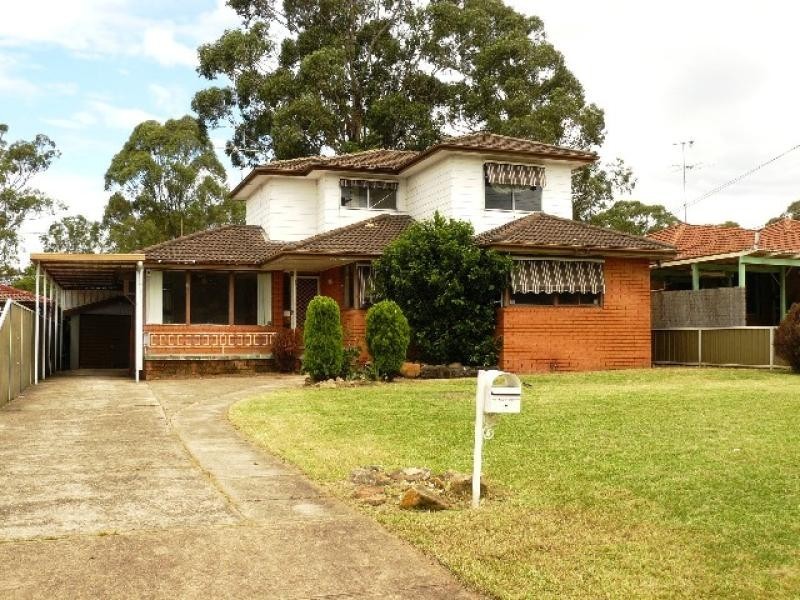 16 Sutton Rd, Cambridge Park NSW 2747