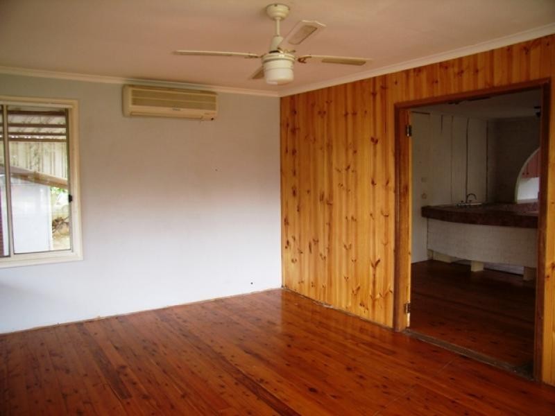 16 Sutton Rd, Cambridge Park NSW 2747